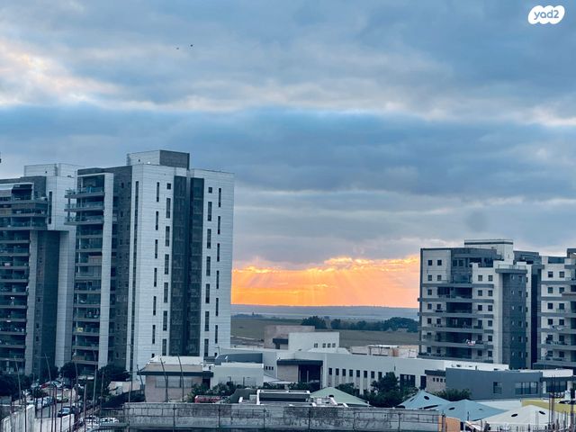 גג/ פנטהאוז, קטיף 48, נתיבות מערב, נתיבות