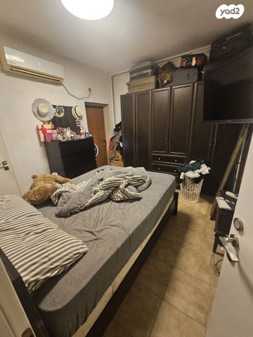 דירה, דרך זאב ז'בוטינסקי 135, יסודות, בני ברק