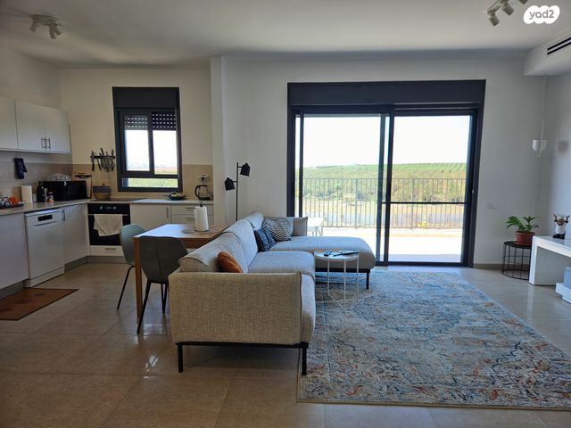 שיר השירים 4