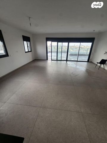 גג/ פנטהאוז, מרים בן פורת 4, נחלת יהודה, ראשון לציון