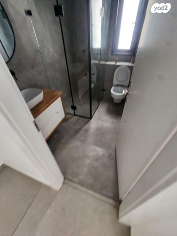 גג/ פנטהאוז, מרים בן פורת 4, נחלת יהודה, ראשון לציון