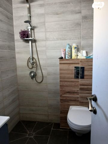 דופלקס, הבעש"ט 3, ג' / מרכז מזרח העיר, רחובות