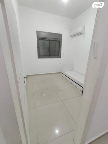 דירת גן, שדרות קדש 4, ברנע, אשקלון