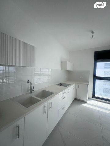 שדרות עין התכלת 1