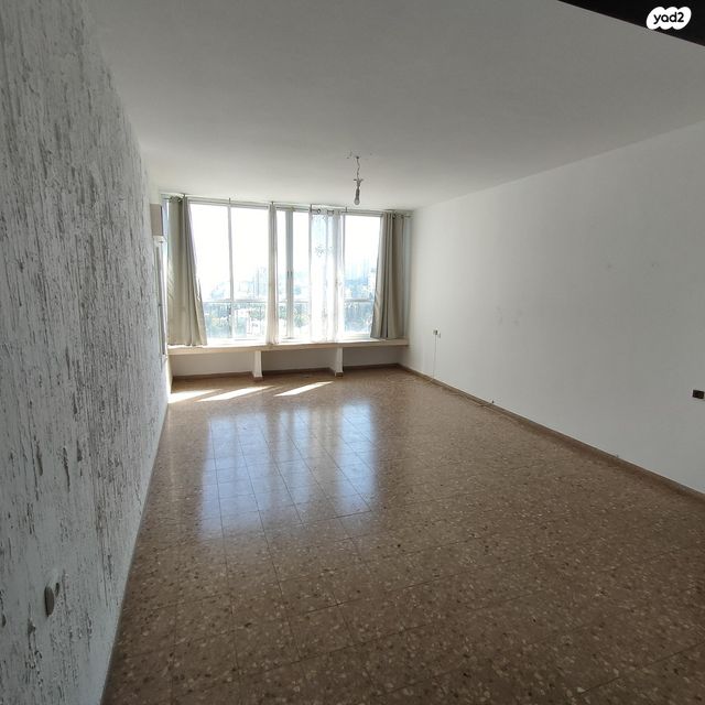 בנימין ד'ישראלי 40