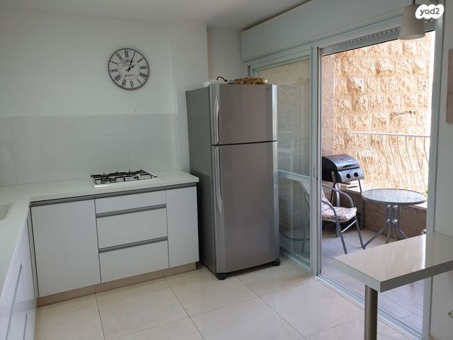 דירה, יחיאל דרזנר 6, ארמון הנציב, תלפיות מזרח, ירושלים