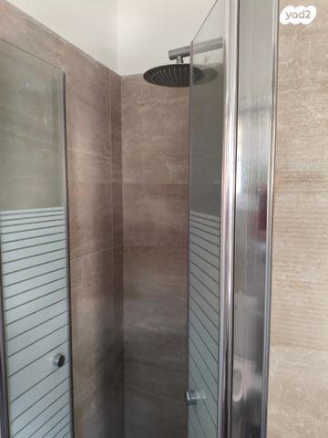 דירה, הרברט סמואל 11, רמב"ם, חדרה