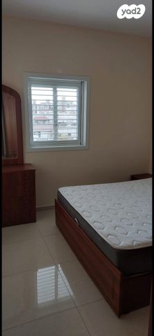 דירה, הפורצים 27, תל גיבורים, חולון