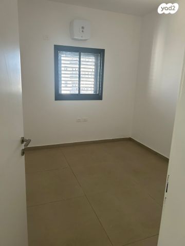 דירה, אמנון ליפקין שחק 4, נוף הטיילת, נתניה