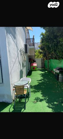 דירת גן, גאולים 14, רסקו א', חולון