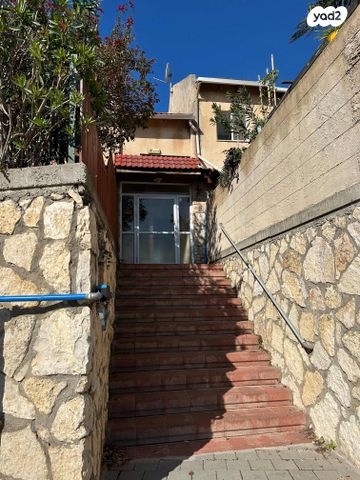 דירה, החלילים 10, נווה מנחם, קרני שומרון