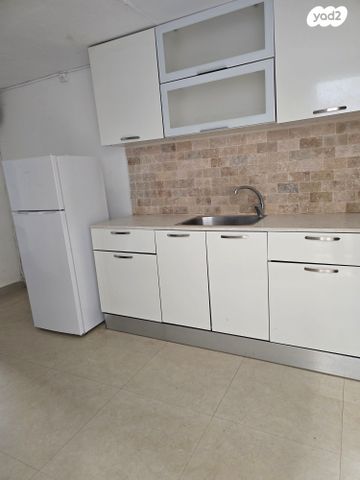 דירה, לבונה 16, קרית יערים, גבעת זאב