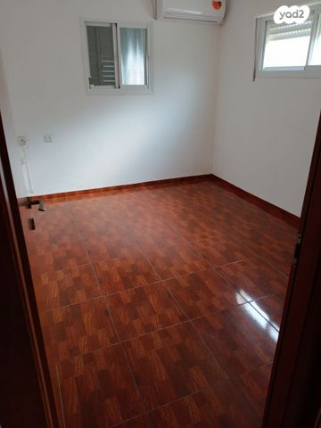 דירה, יבניאלי 25, גבעת הרקפות, גבעת תל חי, קרית אתא