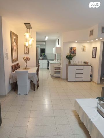 דירה, רבי יהודה הנשיא 4, אלעד, אלעד