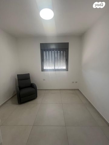 דירה, אסירי ציון 26, נווה גן, פתח תקווה