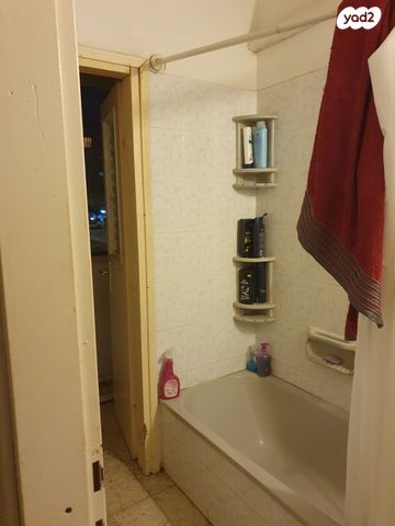 דירה, משה סנה 7, קרית שרת מזרח, חולון