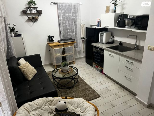 יחידת דיור, הפרח בגני 1, חד נס, חד נס