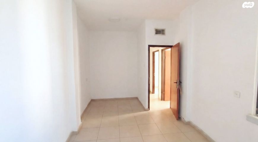 גג/ פנטהאוז, ברוריה 2, חרוזים, רמת גן