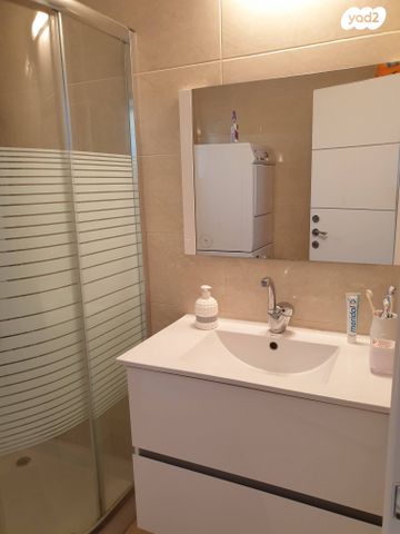 דירה, יחיאל דרזנר 6, ארמון הנציב, תלפיות מזרח, ירושלים