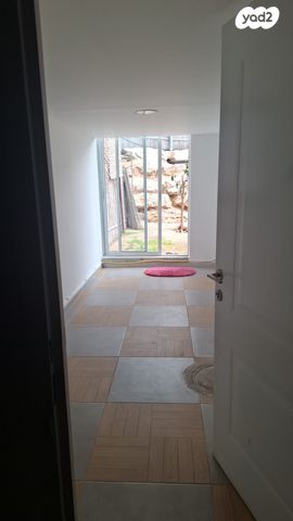 דירת גן, האלון 11, עין יעקב, עין יעקב