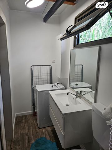 יחידת דיור, ד' 52, נווה אליעזר וכפר שלם מזרח, תל אביב יפו