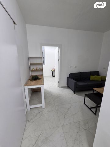 יחידת דיור, בן גוריון 50, מוטה גור, גן יבנה