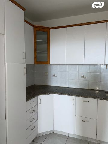 דירה, דרך רזיאל 10, נאות הרצל, נתניה