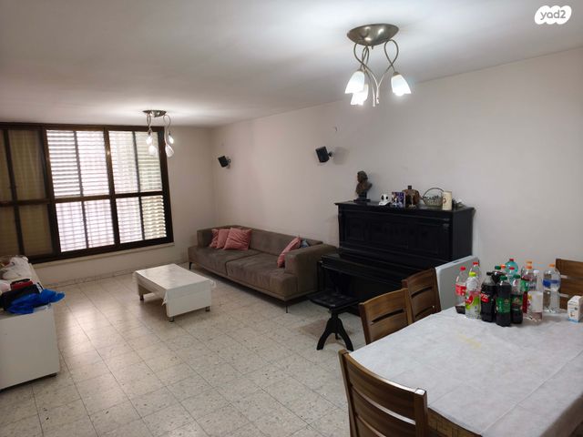 דירה, צפת 17, קרית שרת מערב, חולון