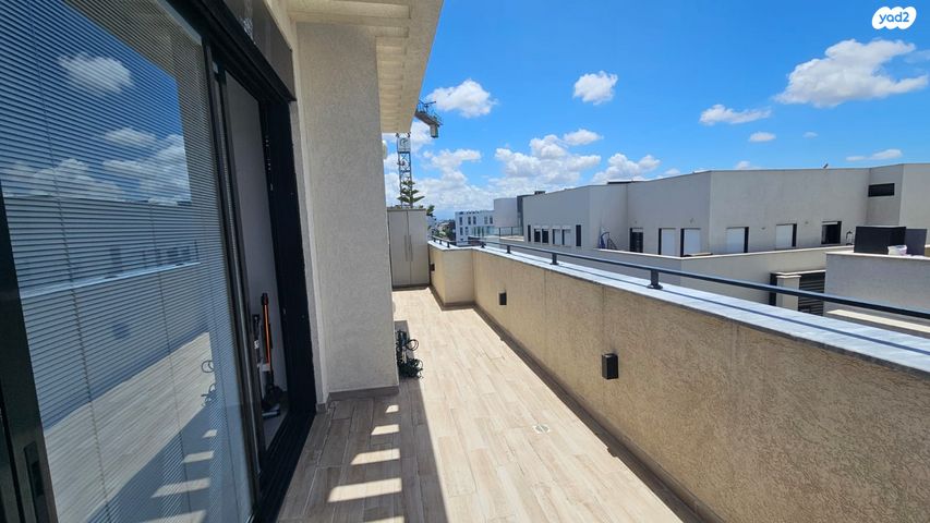 גג/ פנטהאוז, אייגר 10, נווה שאנן, תל אביב יפו