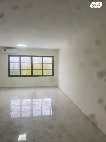 יחידת דיור, הנשיאים 65, רמת בלפור, מגדל העמק