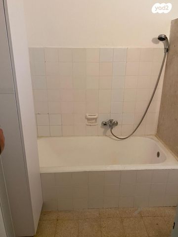 דירה, הגיבורים 57, מרכז העיר, חדרה