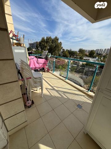 דירה, משה דיין 3, נווה סביון, אור יהודה