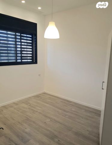 דו משפחתי, דב גרונר 44, תל גיבורים, בני ברק