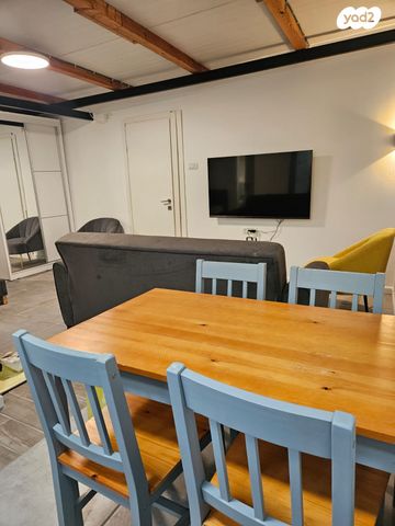 יחידת דיור, ד' 52, נווה אליעזר וכפר שלם מזרח, תל אביב יפו