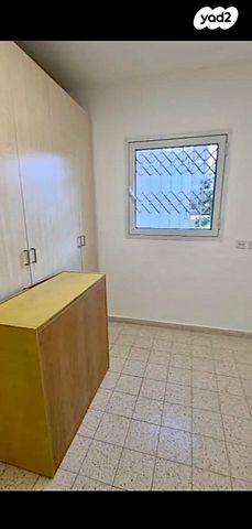 דירה, יוסף צבי 70, אזור הבילויים, רמת גן