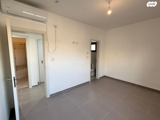 דירת גן, נחל דישון 3, רמת נבון . הר כרמי, כרמיאל