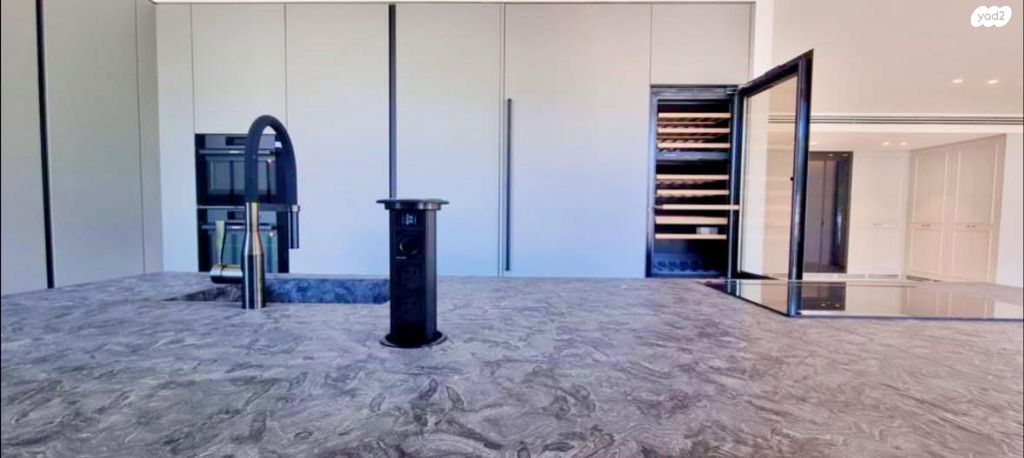 דירה, מנדלשטם 8, הצפון הישן - צפון, תל אביב יפו