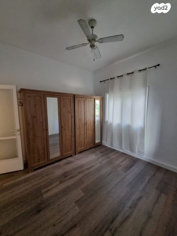 דירה, קריניצי 39, שכונת יהלום, מרכז העיר ב, רמת גן