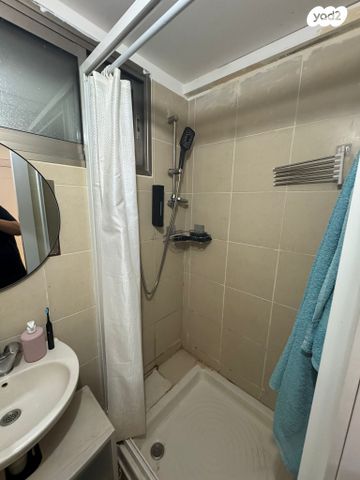 מרתף/ פרטר, ליאוניד קנטורוביץ 1, קרית חתני פרס נובל, ראשון לציון