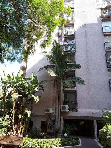 דירה, בר אילן 11, שיכוני מזרחי, כפר סבא