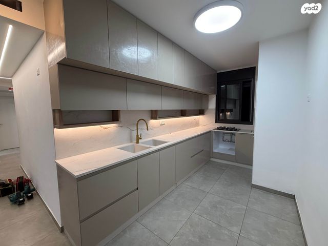 דירה, שחם 2, המגרסה, מבשרת ציון