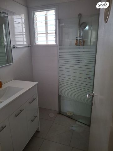 דירה, שדרות קוגל 16, גרין ועם, חולון