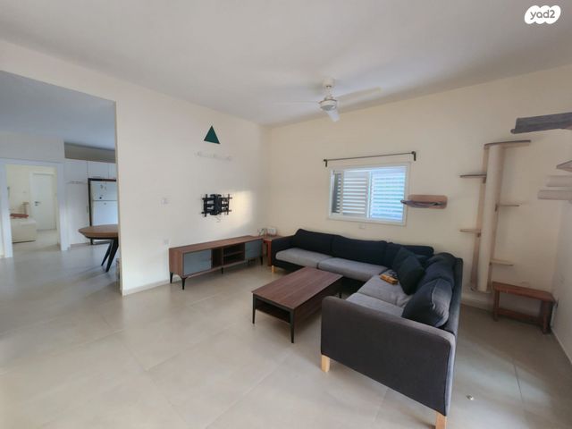 דירה, וייצמן 5, בורוכוב, גבעתיים