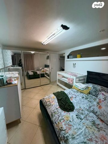 דירה, שירת הזמיר 16, הרצליה הצעירה, הרצליה