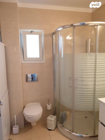 דירה, יחיאל דרזנר 6, ארמון הנציב, תלפיות מזרח, ירושלים