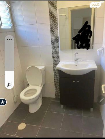 בית פרטי/ קוטג', היינריך צבי גרץ 18, נאות גנים, נתניה