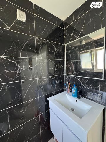 דירה, מבצע סיני 22, רמת יוסף, בת ים