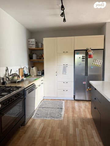 דירה, טשרניחובסקי 82, מעוז, כפר סבא