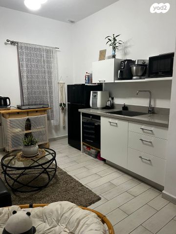 יחידת דיור, הפרח בגני 1, חד נס, חד נס