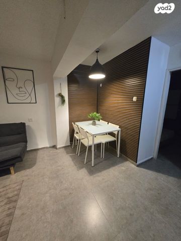 דירת גן, לוס אנג'לס 1, אופיר, אילת